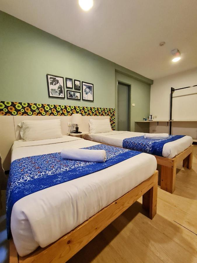 Treeline Urban Inn Кота-Кинабалу Экстерьер фото