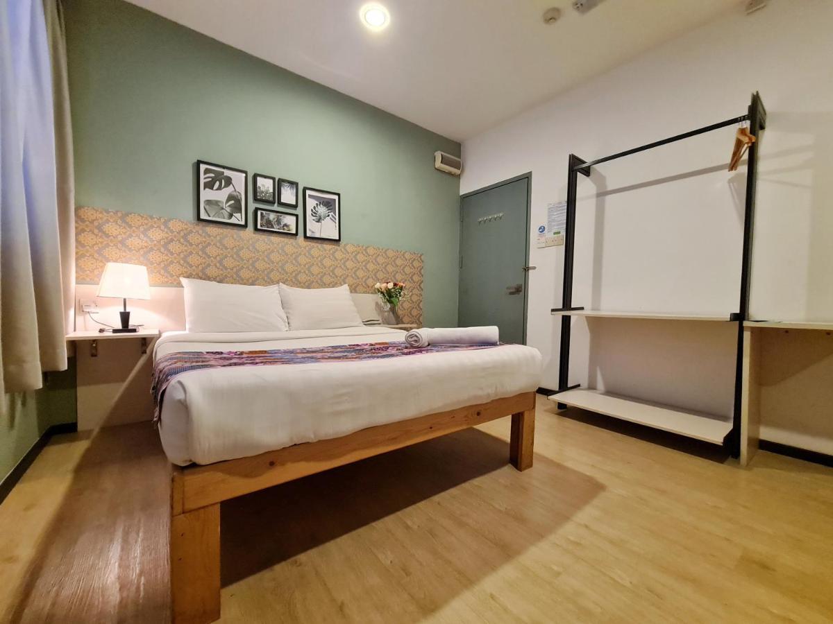Treeline Urban Inn Кота-Кинабалу Экстерьер фото