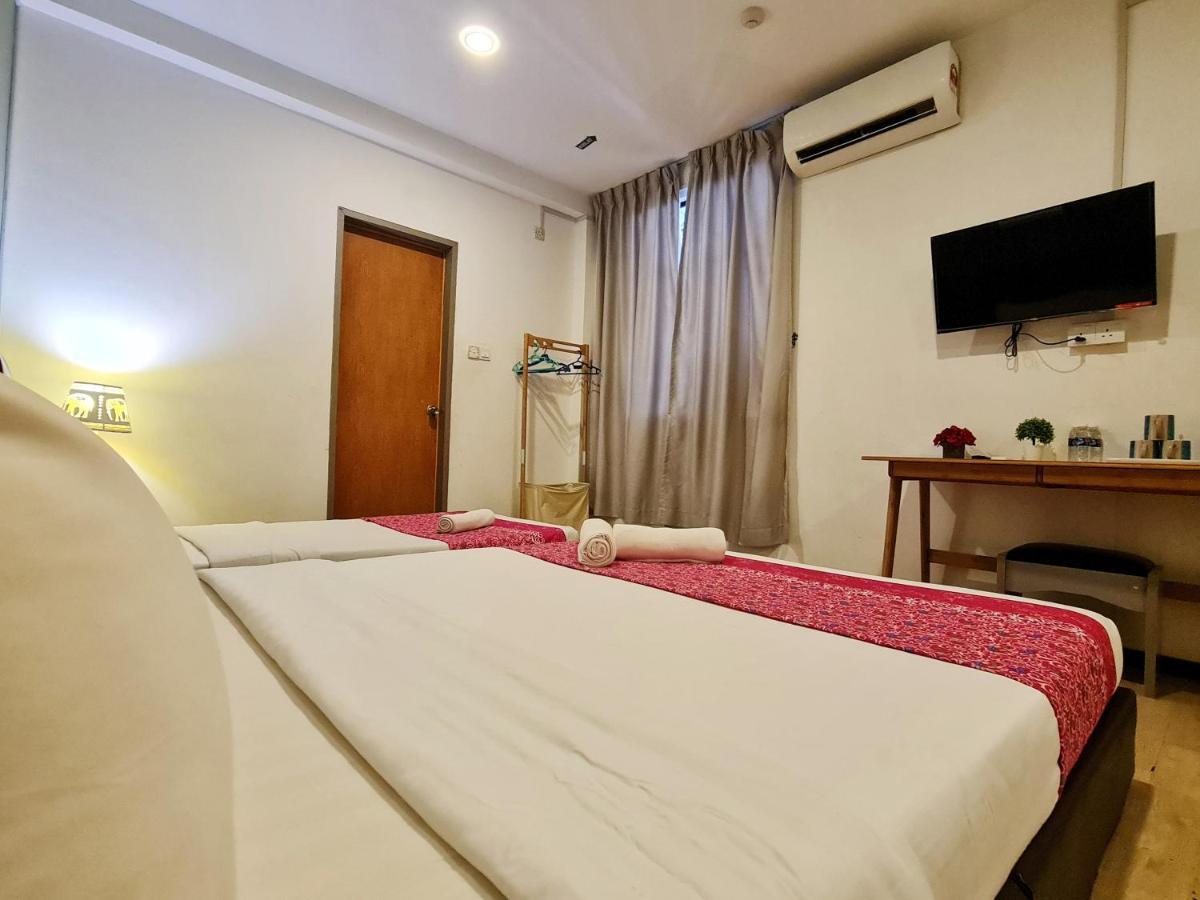 Treeline Urban Inn Кота-Кинабалу Экстерьер фото